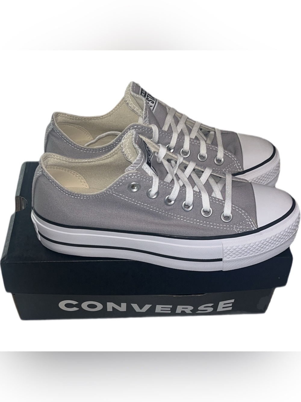 Women’s Grey Converse (NWB)